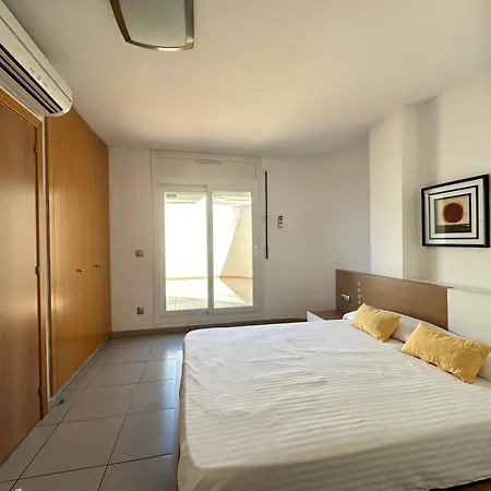 Appartement Agi Drugstore Roses