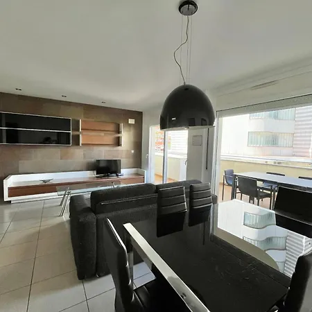 Agi Drugstore Apartment