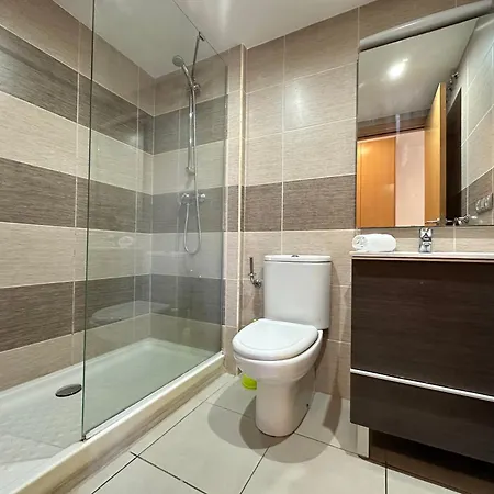 Agi Drugstore * Roses